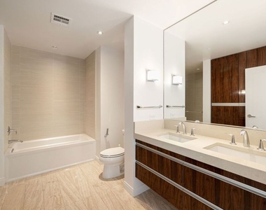 8500 Burton Way - Photo Thumbnail 20