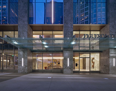 744 S Figueroa Street - Photo Thumbnail 6