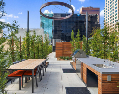 744 S Figueroa Street - Photo Thumbnail 32