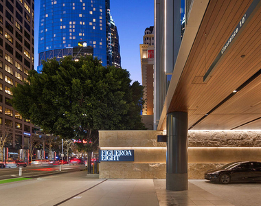 744 S Figueroa Street - Photo Thumbnail 9