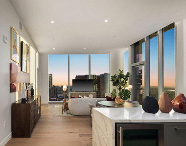 744 S Figueroa Street - Photo Thumbnail 19