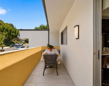 2657 Zorada Drive - Photo Thumbnail 10