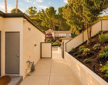 2657 Zorada Drive - Photo Thumbnail 33