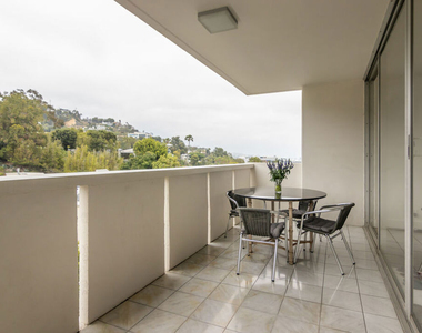 8787 Shoreham Drive - Photo Thumbnail 19
