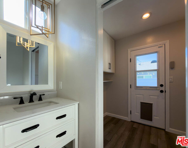 15449 Septo Street - Photo Thumbnail 9