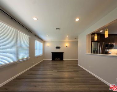 15449 Septo Street - Photo Thumbnail 6