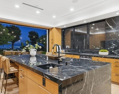16341 3/4 Sloan Drive - Photo Thumbnail 12