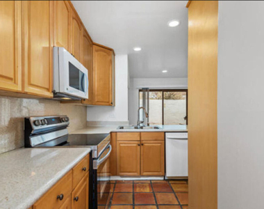 6798 Las Olas Way - Photo Thumbnail 6