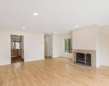 6798 Las Olas Way - Photo Thumbnail 3