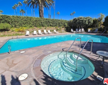 6798 Las Olas Way - Photo Thumbnail 17