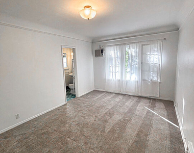 9961 Durant Drive - Photo Thumbnail 5