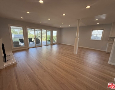 2766 Dunleer Place - Photo Thumbnail 4