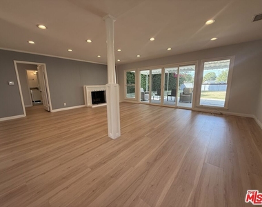 2766 Dunleer Place - Photo Thumbnail 2