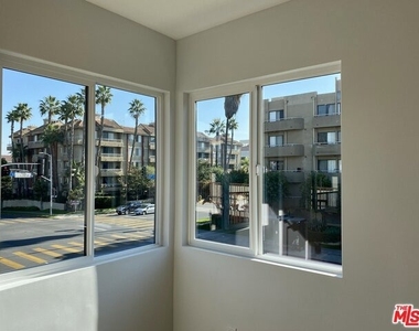 3207 W 3rd Street - Photo Thumbnail 11