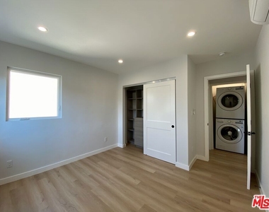 3207 W 3rd Street - Photo Thumbnail 21