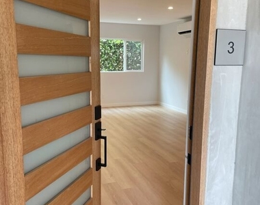 3207 W 3rd Street - Photo Thumbnail 5