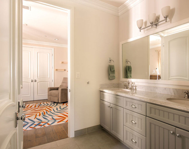 12142 Hollyglen Place - Photo Thumbnail 25