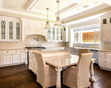 12142 Hollyglen Place - Photo Thumbnail 12