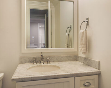 12142 Hollyglen Place - Photo Thumbnail 32