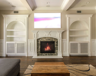 12142 Hollyglen Place - Photo Thumbnail 10