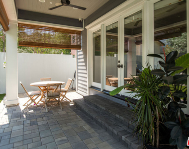 12142 Hollyglen Place - Photo Thumbnail 38