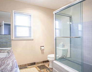 1039 Coast Blvd - Photo Thumbnail 6