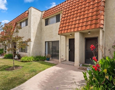 5580 Lake Park Way - Photo Thumbnail 6