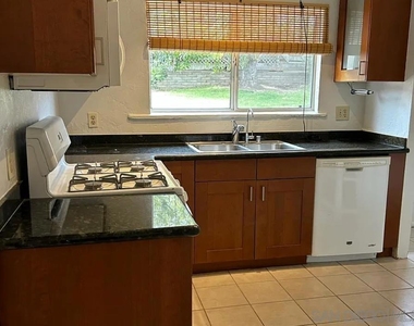 2220 Rosecrans - Photo Thumbnail 23