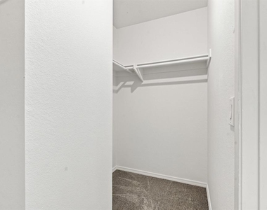 5704 Camino Del Cielo - Photo Thumbnail 21
