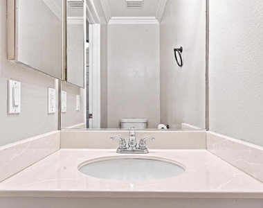 5704 Camino Del Cielo - Photo Thumbnail 9