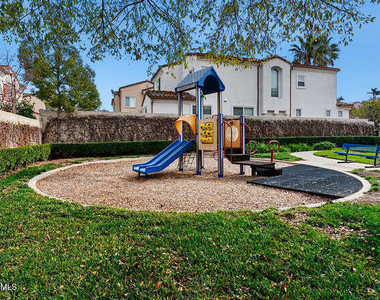 11805 Catania Court - Photo Thumbnail 16