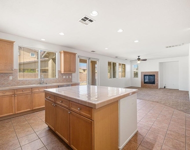 83448 Wagon Road - Photo Thumbnail 10