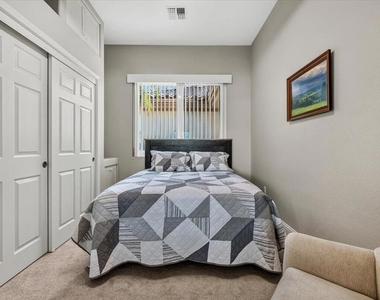 39305 Fernwood Glen Court - Photo Thumbnail 21