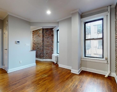 East 13th Street - Photo Thumbnail 2