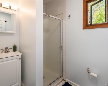 37b Mekeel Street - Photo Thumbnail 3