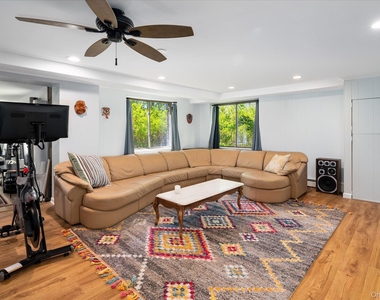 37c Mekeel Street - Photo Thumbnail 12
