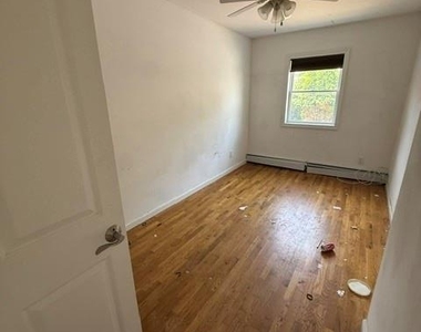 6140 173rd Street - Photo Thumbnail 9