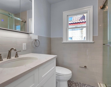 12 Ocean Boulevard - Photo Thumbnail 26