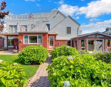 12 Ocean Boulevard - Photo Thumbnail 6