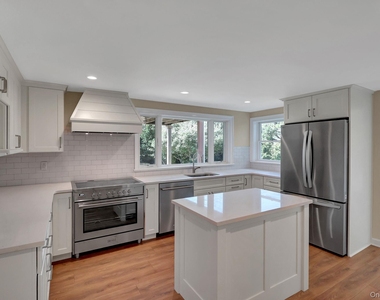 12 Ocean Boulevard - Photo Thumbnail 17