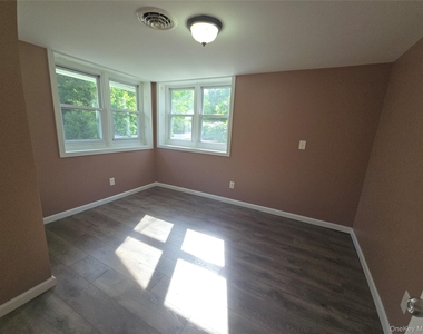 34 Red Barn Road - Photo Thumbnail 9