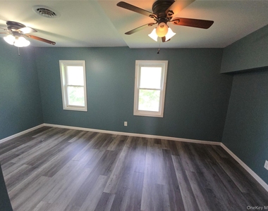 34 Red Barn Road - Photo Thumbnail 12