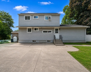 57 Pearl Street - Photo Thumbnail 15