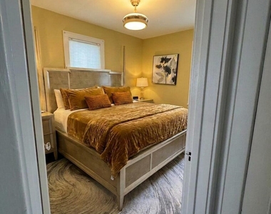 7 Edison Avenue - Photo Thumbnail 16