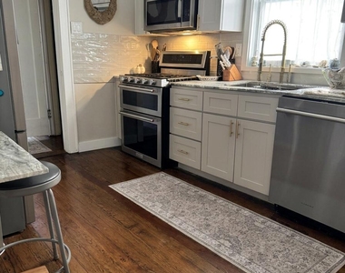 7 Edison Avenue - Photo Thumbnail 10