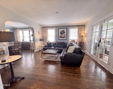 7 Edison Avenue - Photo Thumbnail 3