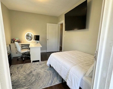 7 Edison Avenue - Photo Thumbnail 18