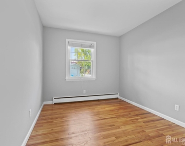 262 Wall Street - Photo Thumbnail 12