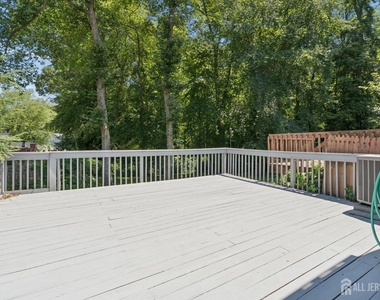 6 Bradford Drive - Photo Thumbnail 17