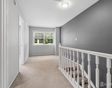 6 Bradford Drive - Photo Thumbnail 12